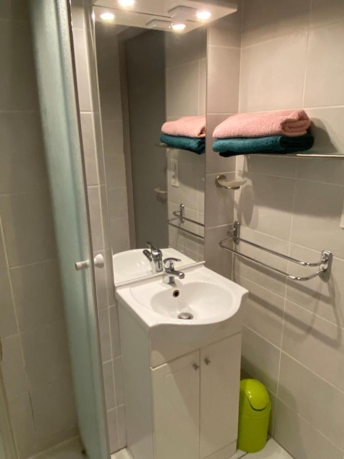 Studio Centre Ville Avec Ascenseur 3Min Des Thermes Aix-les-Bains Exterior foto